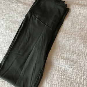 Army green aerie leggings